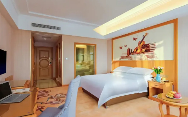 Vienna Hotel Taicang Zhenghe Road