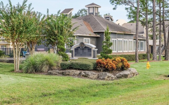 2 BR Apt in Windy Hill near beach by Frontdesk