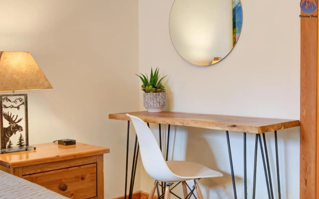 Modern Nordic 2 Bedroom Mountain View Condo