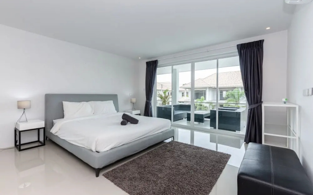 Modern 4 Bedrooms Pool Villa - VY