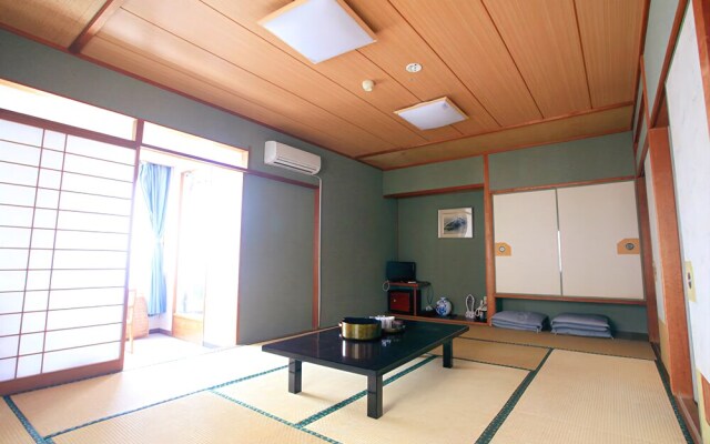 Atagawa Grand Hotel