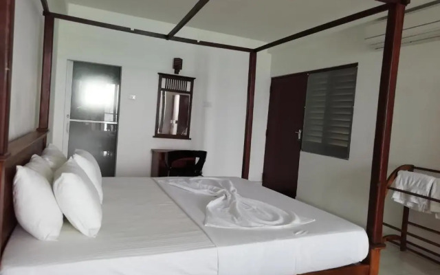 Shanthi Guest & beach villa