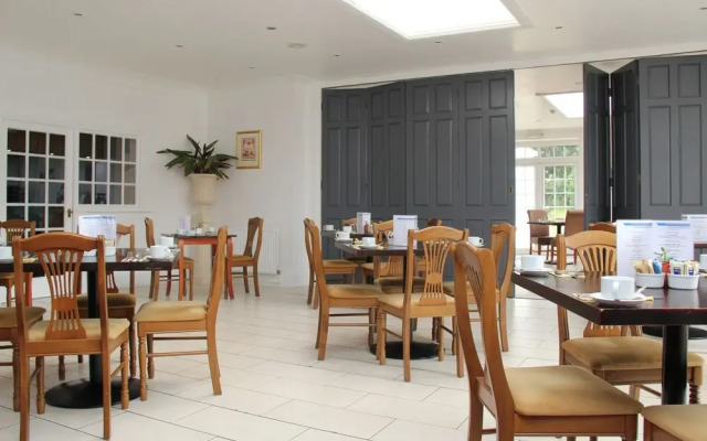 Oriel Hotel