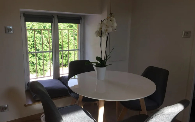 Gîte des Charmilles /La Maison des Gardes