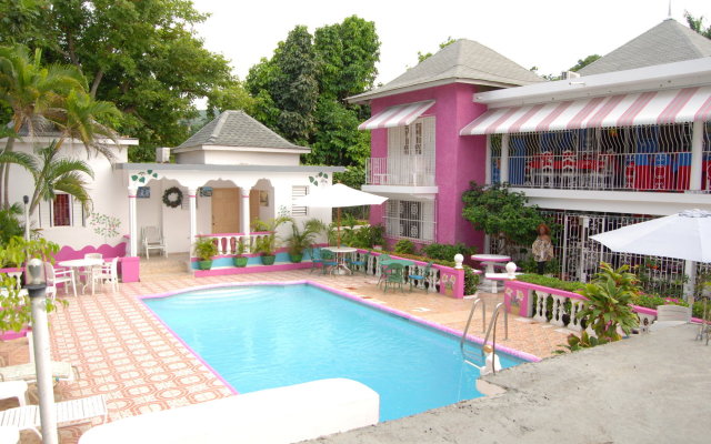 PinkHibiscus Guest House
