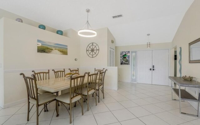 Pet-friendly Home With Southern Exposure and Pool