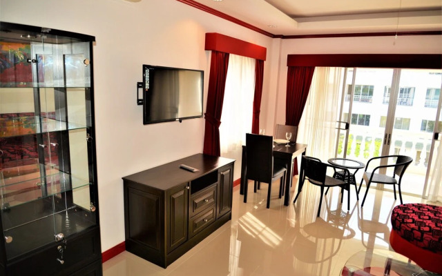 Luxury 1 bed Corner Condo