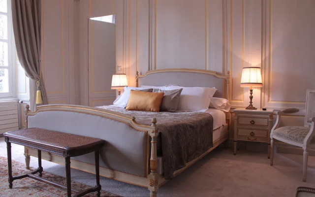 Le Tardif, Noble Guesthouse