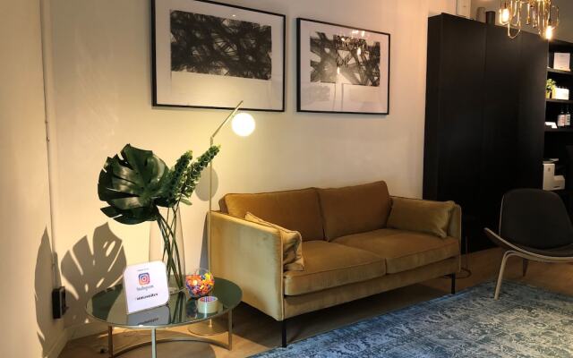 Uma Suites Pau Claris Barcelona