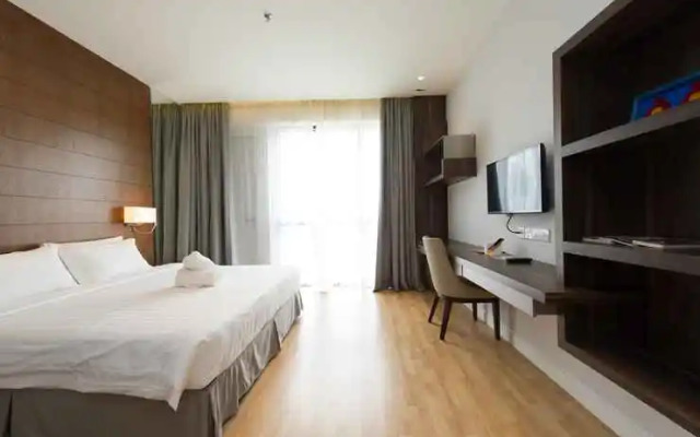 Widebed @ D'Majestic Place