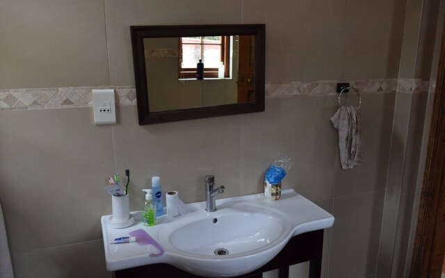 1 Bedroom Apartment Near Kloof Street