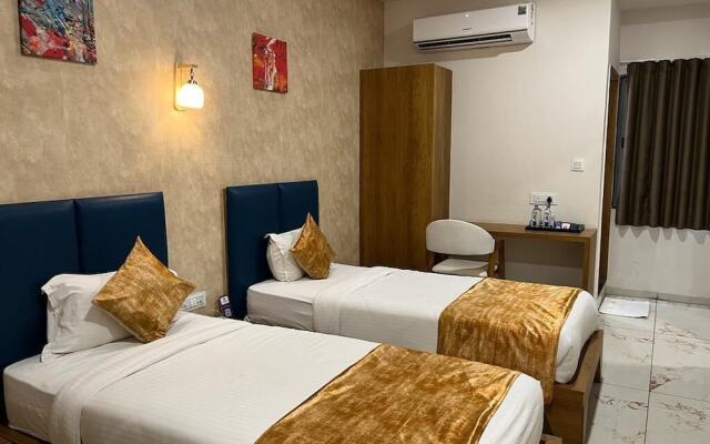 Click Hotel Tulsi
