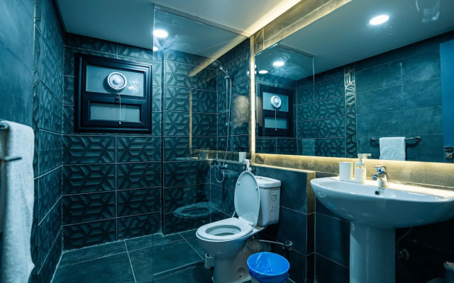 Travelholic Inn