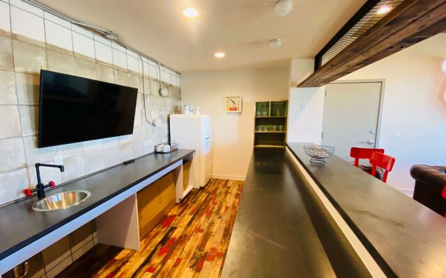 Cotton Court, by Valencia Hotel Collection