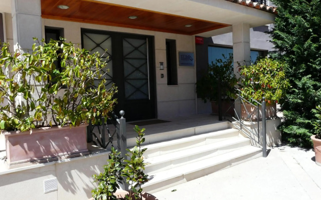 El Tollo Hotel