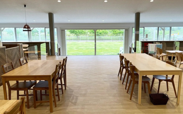 Luana Hasunuma HOTEL&CAFE