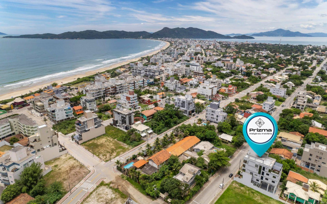 Lindo Apartamento Na Praia De Mariscal Com ótima Localização