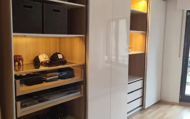 Elegant Studio Apartment in Düsseldorf Ludenberg