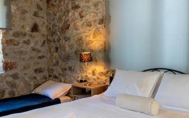 V&M Traditional Luxury Villa