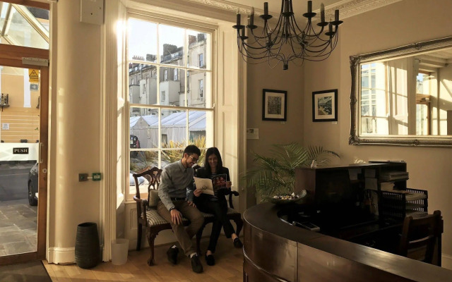 The Regency, Clifton Bristol by Belvilla