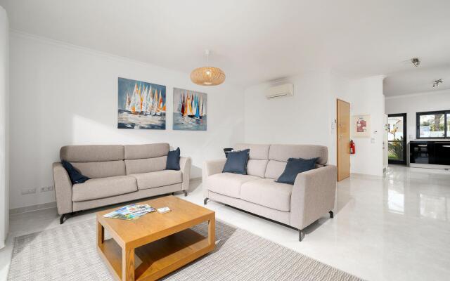 Stunning Sea View Lagos Apartment by Ideal Homes