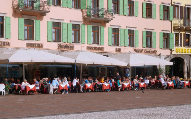 Centrale