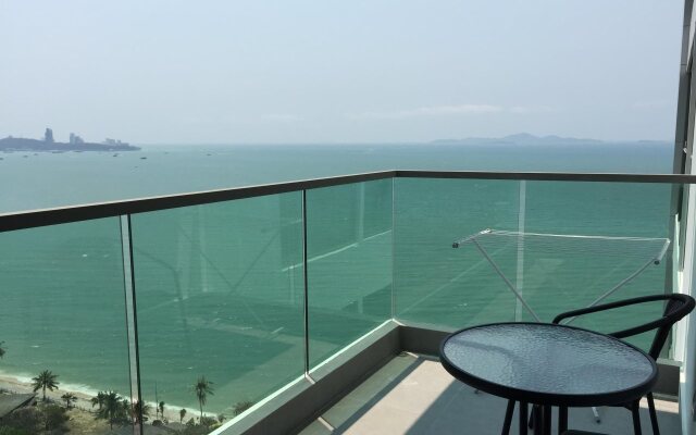 Wong Amat Tower by Liberty Group Apartment