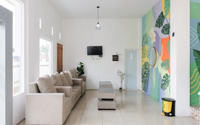 Urbanview Hotel Sky Batu Malang by RedDoorz