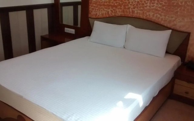Wingston A TreeHouse Hotel Mathura