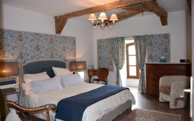 House With 3 Bedrooms in Le Blanc, With Enclosed Garden and Wifi