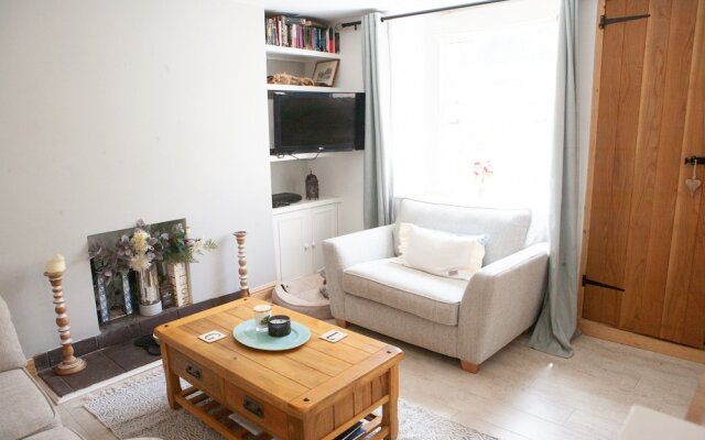 1 Bedroom Flat With Garden in Bristol