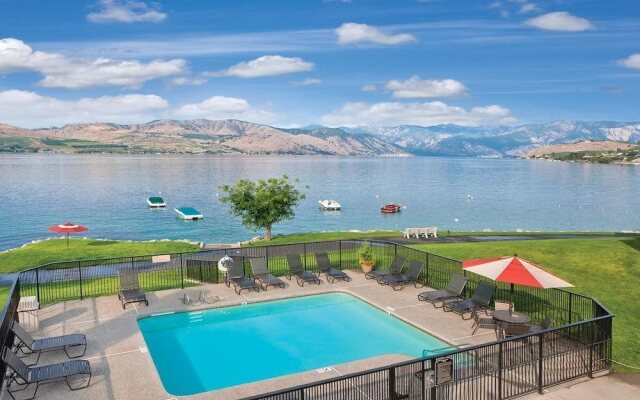 Lake Chelan Shores