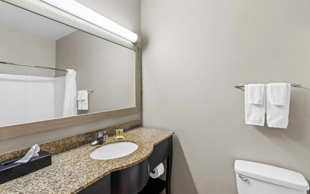 Days Inn by Wyndham Rockdale Texas
