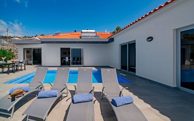 Beautiful Modern Villa In Calheta   Calhetascape