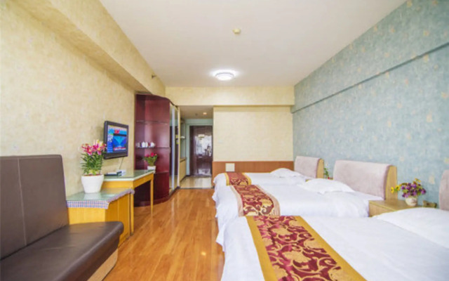 Golden Tree Business Hotel