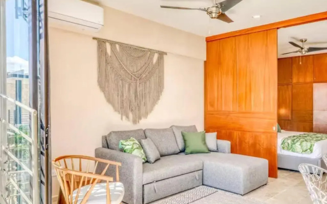 304 Amena Romantic Jungle PH w/ Private Pool & Gym