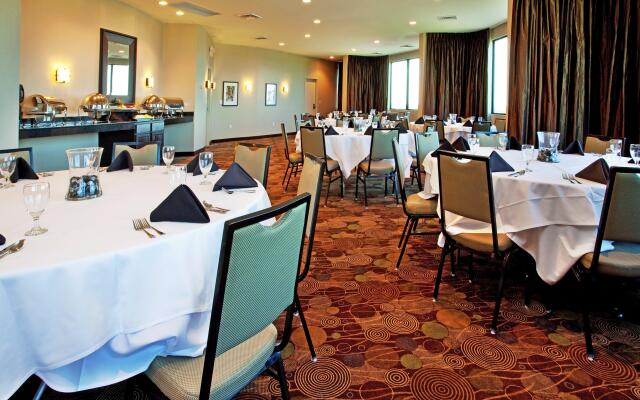Holiday Inn New Orleans West Bank Tower by IHG