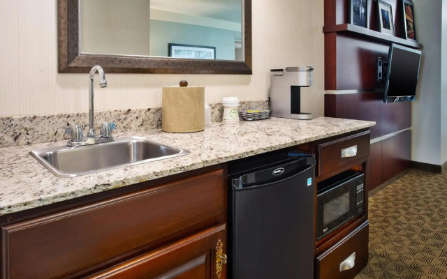 Holiday Inn University Plaza-Bowling Green by IHG