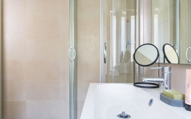 Home at Hotel - Alcuino