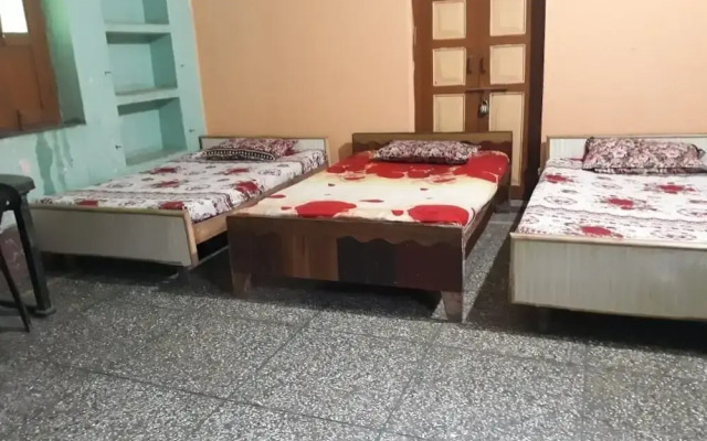 Laxmi Bhawan Dharamshala Mathura