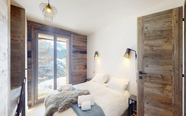 Cosy Chalet in Vex With Balcony