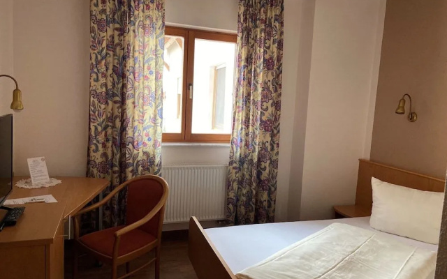 Hotel Riedstadt Bett & Frühstück