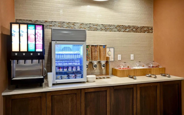 Fairfield Inn & Suites Milwaukee North