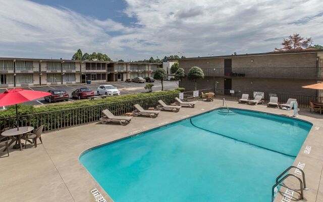 Quality Inn & Suites Easley - Greenville