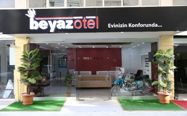 Beyaz Otel