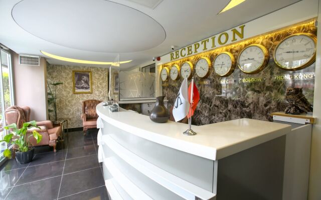 IS Hotel