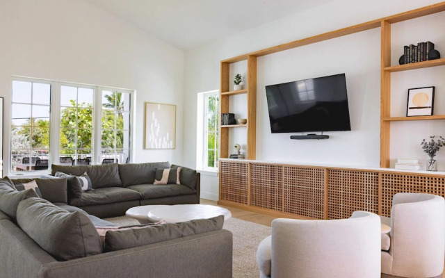 Brand New The Greenmoor House With Pool