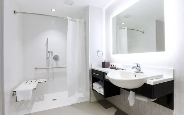 Pickering Casino Resort Hotel