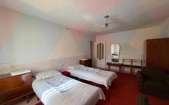 Apricot B&B
