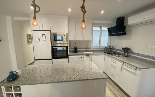 Sea View Apartment 50 Meters From the Beach